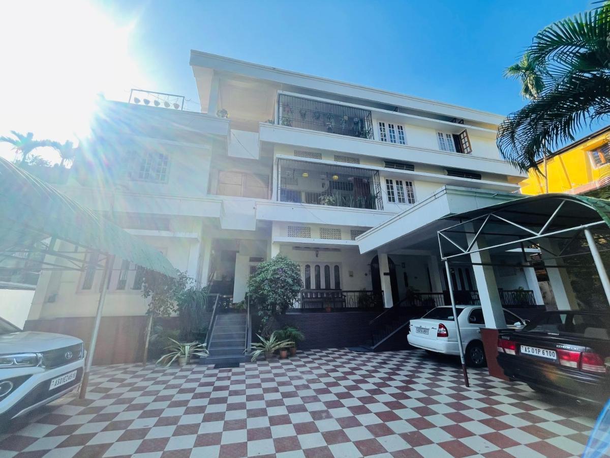 The Choudhury Manor Homestay Guwahati Exterior foto