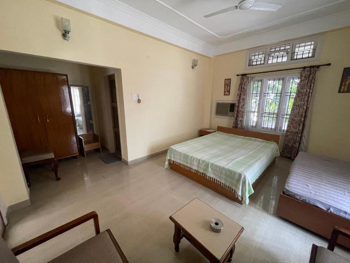 The Choudhury Manor Homestay Guwahati Exterior foto