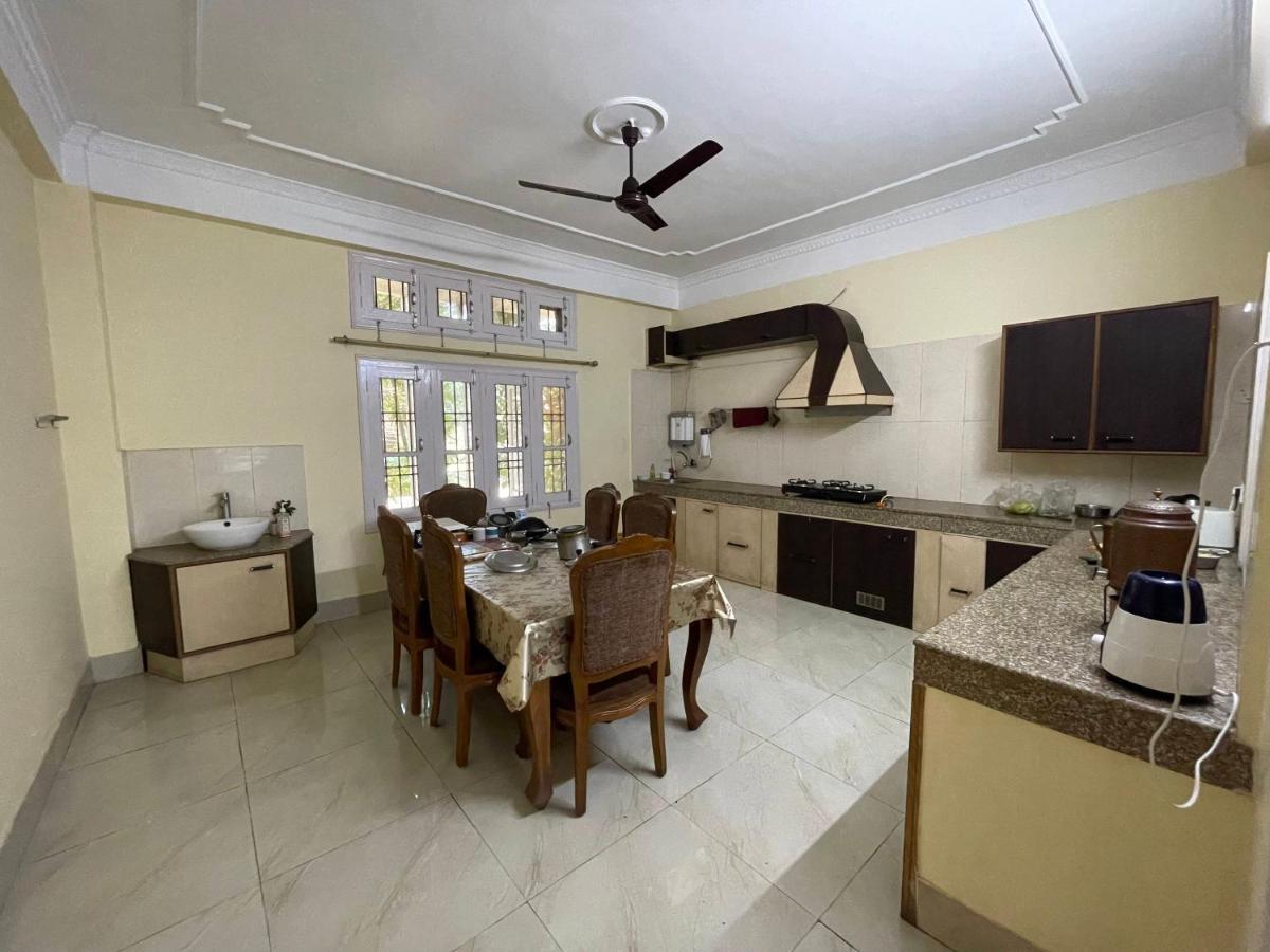 The Choudhury Manor Homestay Guwahati Exterior foto